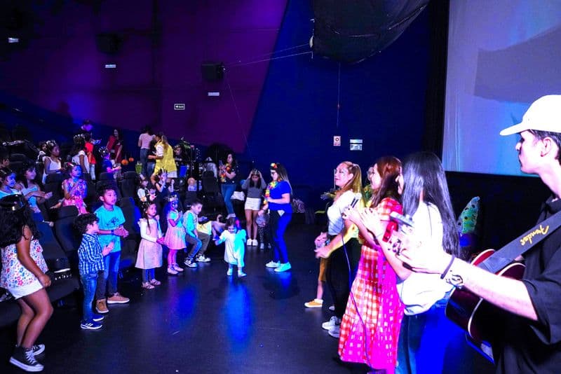 Reunión de niños en MCI Madrid